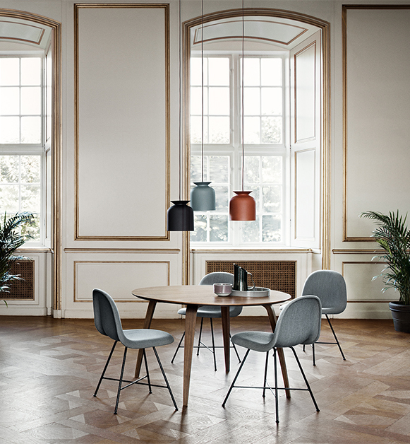 GUBI DINING TABLE round