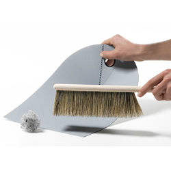 NORMANN COPENHAGEN pelle et balai DUSTPAN AND BROOM