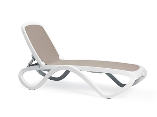 NARDI set de 2 bains de soleil sans accoudoirs OMEGA CONTRACT COLLECTION (Blanc / Tourterelle - Poly