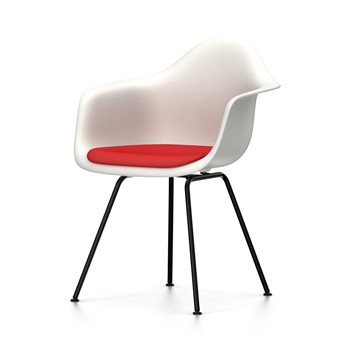 VITRA chaise fauteuil avec coussin et piètement noir Eames Plastic Armchair DAX NOUVELLES DIMENSIONS