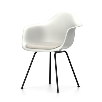 VITRA chaise fauteuil avec coussin et piètement noir Eames Plastic Armchair DAX NOUVELLES DIMENSIONS