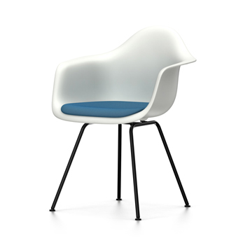 VITRA chaise fauteuil avec coussin et piètement noir Eames Plastic Armchair DAX NOUVELLES DIMENSIONS