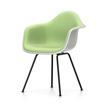 VITRA chaise fauteuil avec rembourrage total et piètement noir Eames Plastic Armchair DAX NOUVELLES