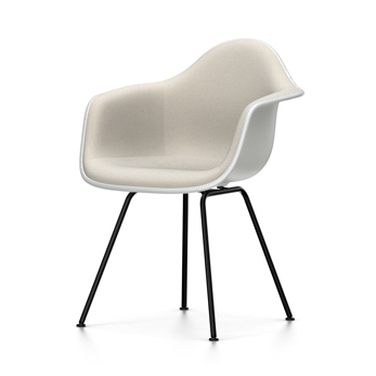 VITRA chaise fauteuil avec rembourrage total et piètement noir Eames Plastic Armchair DAX NOUVELLES