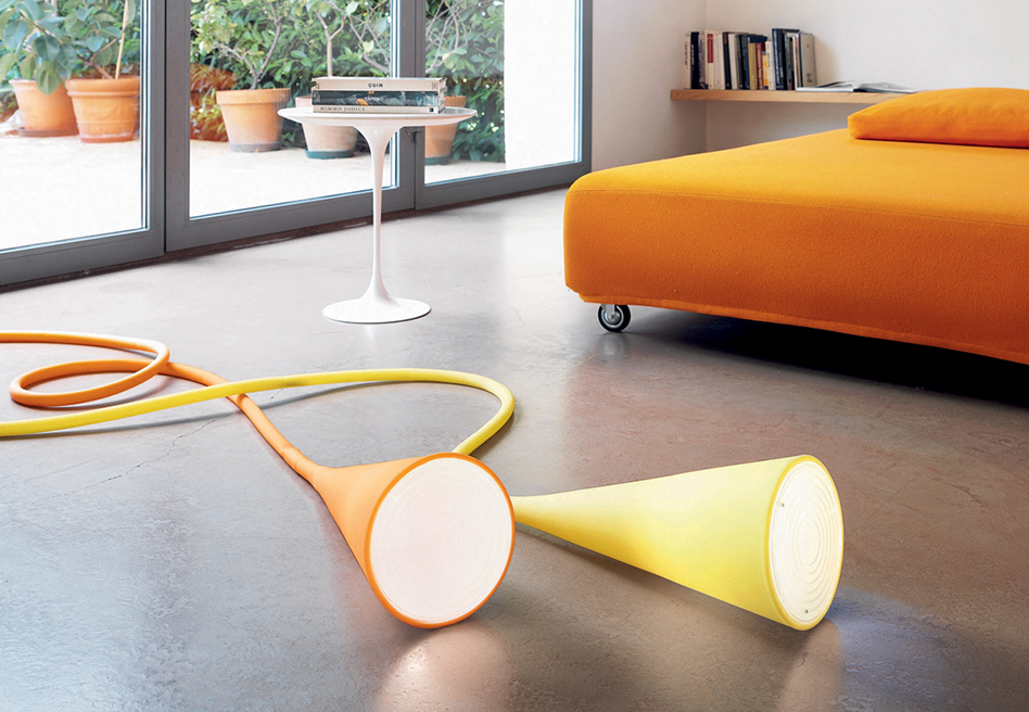 FOSCARINI table lamp UTO