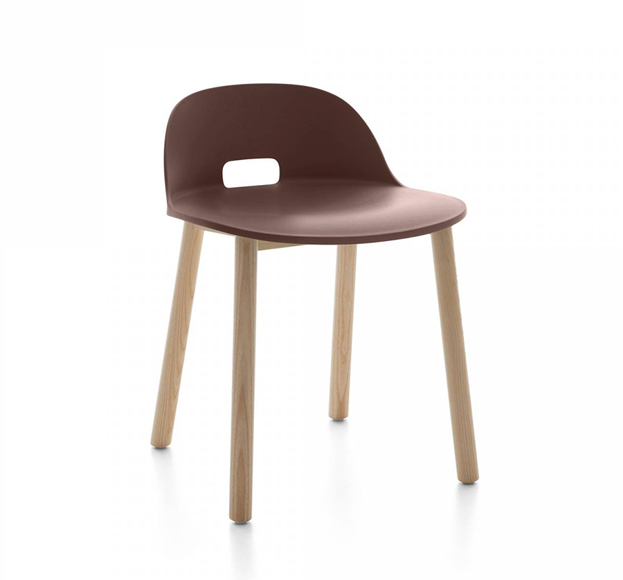 EMECO ALFI CHAIR LOW BACK chaise avec le dossier bas (Marron foncé et frêne clair - Polypropylène et fibre de bois recyclé)