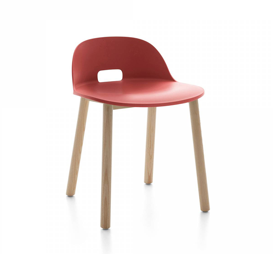 EMECO ALFI CHAIR LOW BACK chaise avec le dossier bas (Rouge et frêne clair - Polypropylène et fibre 