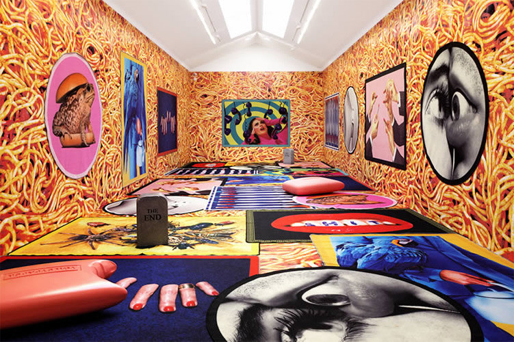 SELETTI wears TOILETPAPER tapis RECTANGULAR RUG