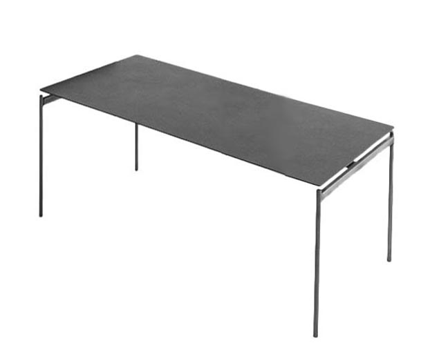 HORM table basse TORII (125 x 39 x H35 cm - Plateau en céramique grise et pieds en métal brut)