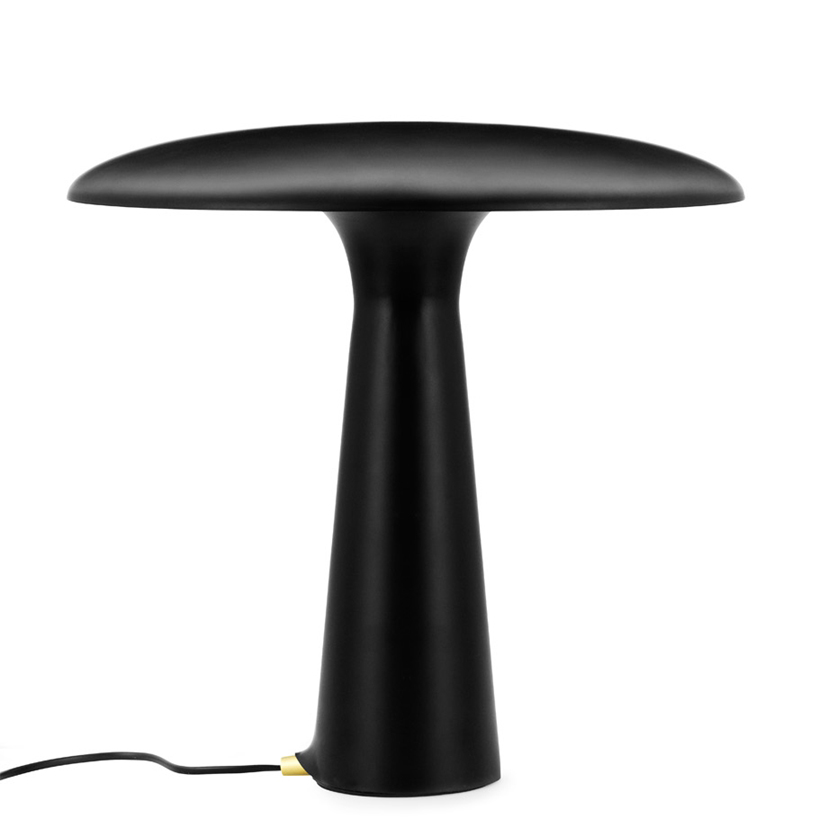 NORMANN COPENHAGEN lampe de table SHELTER (Noir - Acier verni)