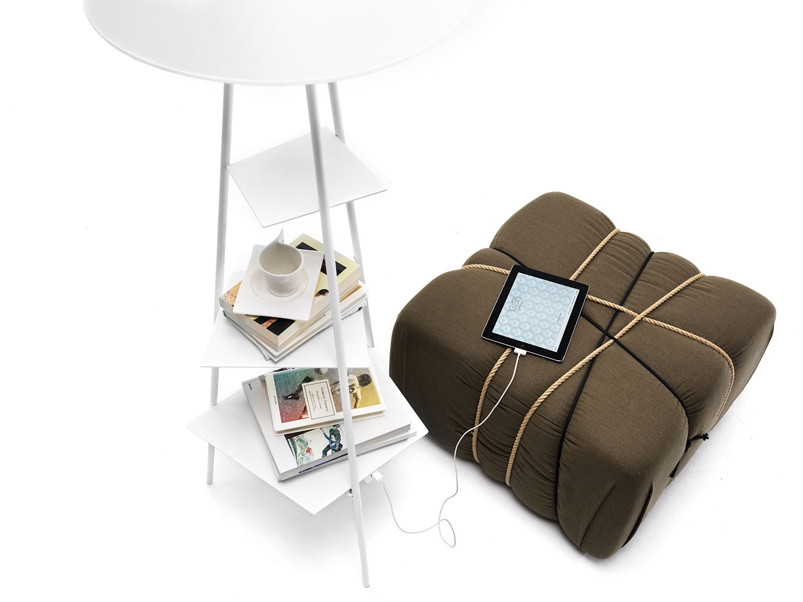 MOGG floor lamp TRI.BE.CA.