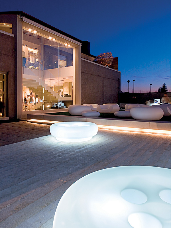 SLIDE table basse / pouf BOT ONE lumineuse