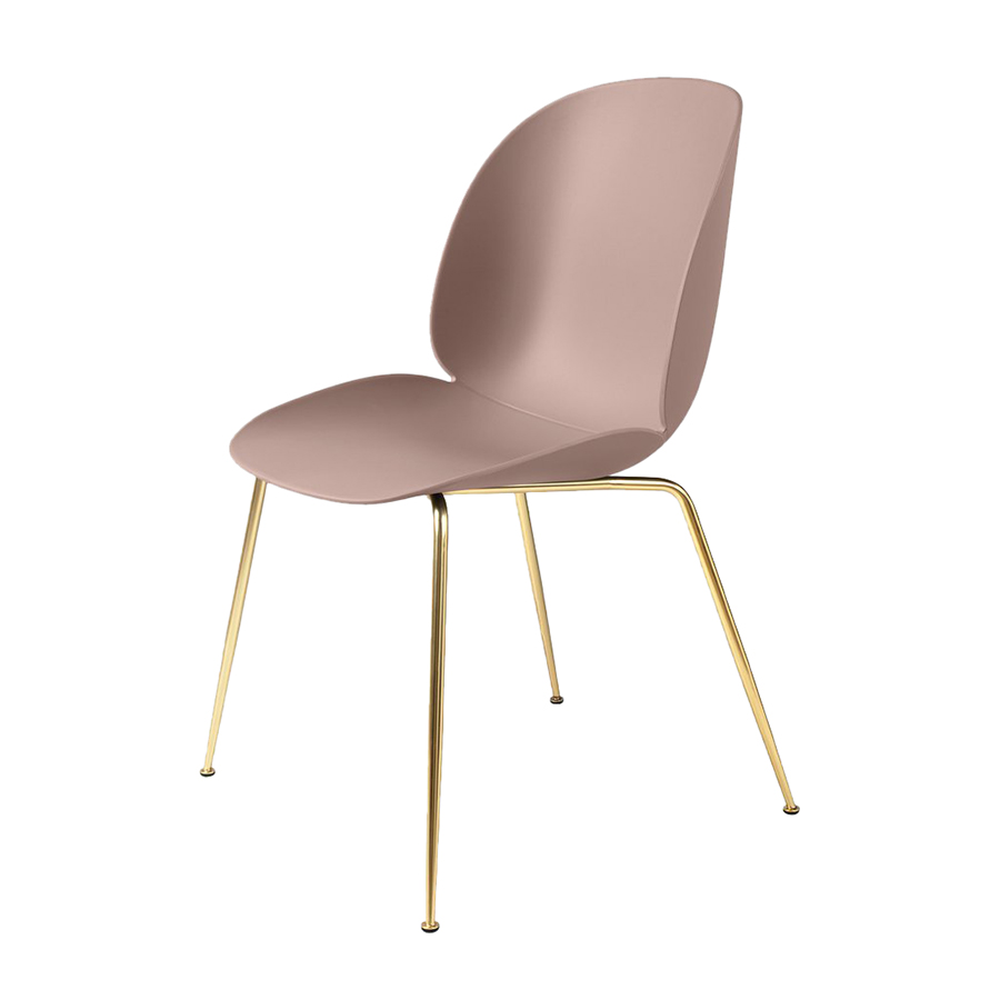 GUBI set de 4 chaises BEETLE DINING CHAIR base laiton (Sweet pink - polypropylène et acier)