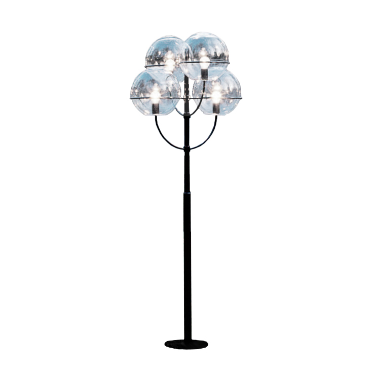 OLUCE lampadaire d'extérieur LYNDON (Petite - Polycarbonate et métal)