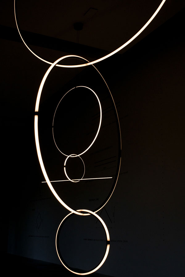 FLOS suspension lamp ARRANGEMENTS composition 9