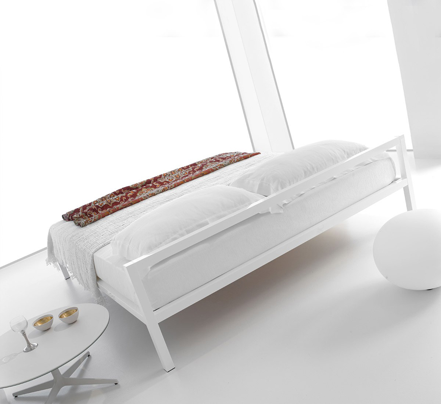 MDF ITALIA double bed ALUMINIUM BED