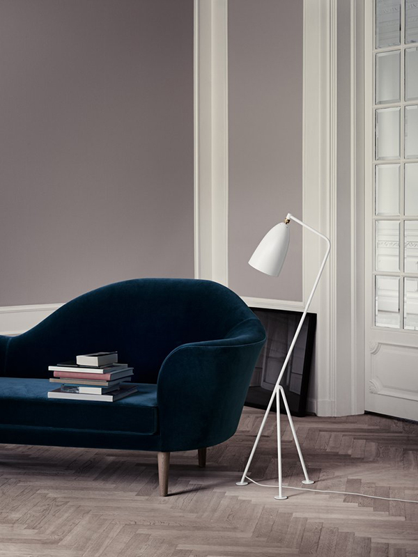 GUBI lampadaire GRÄSHOPPA Grashoppa