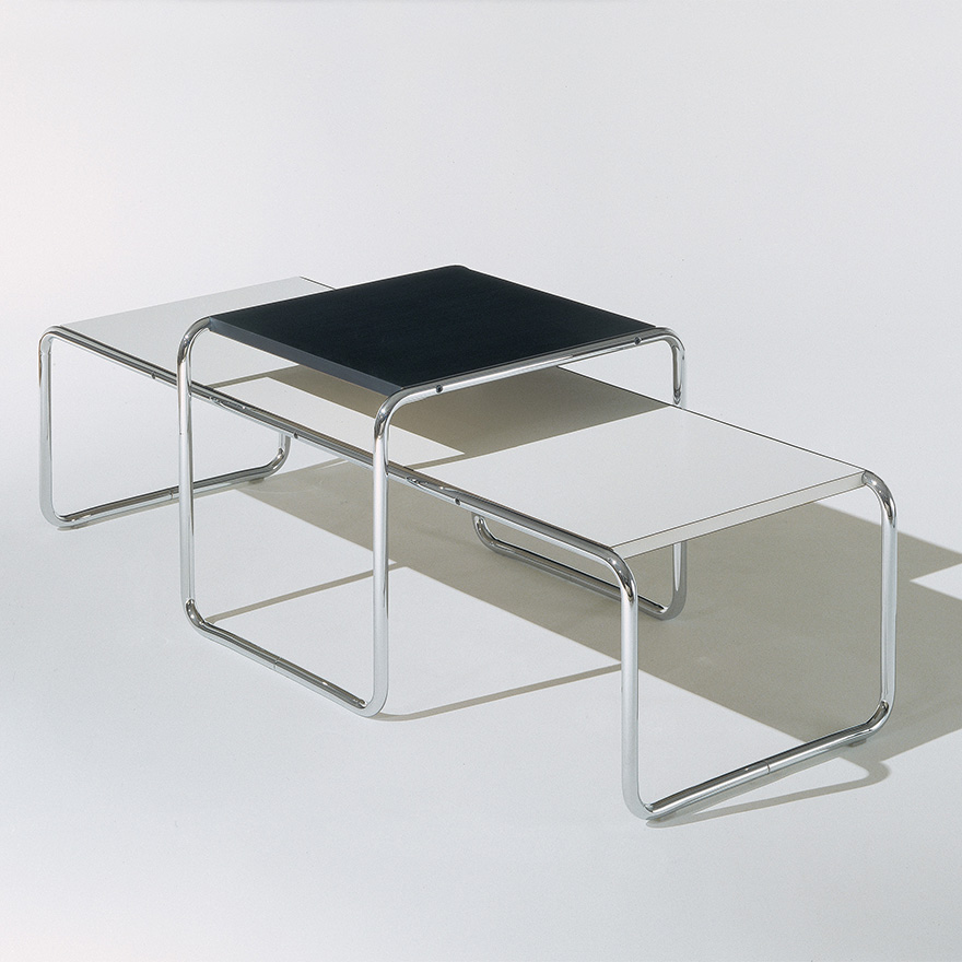KNOLL square side table LACCIO