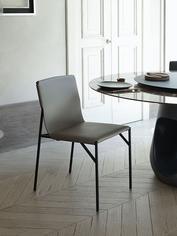 HORM chaise TOUT LE JOUR