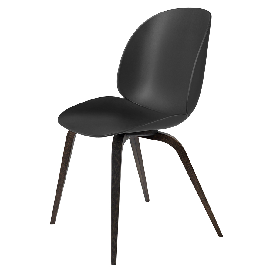GUBI chaise BEETLE DINING CHAIR base en chêne fumé (Black - Polypropylène et bois)