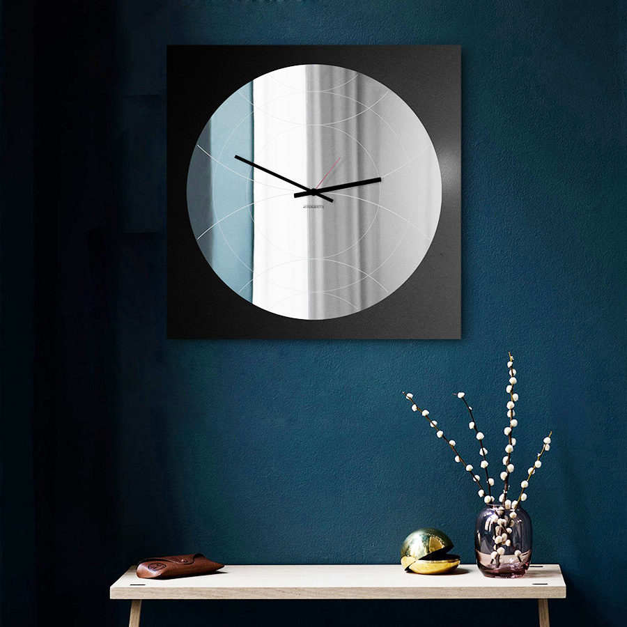 dESIGNoBJECT wall clock with round mirror NARCISO
