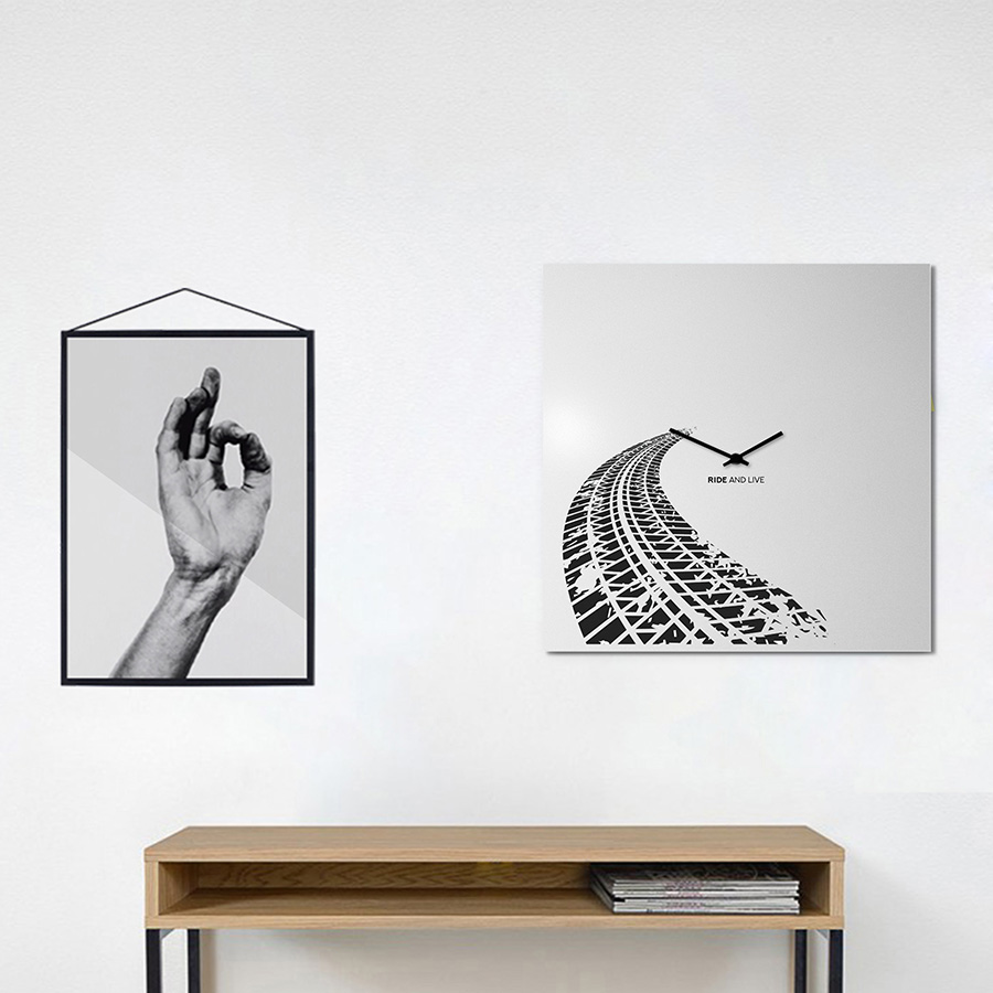 dESIGNoBJECT wall clock RIDE AND LIVE