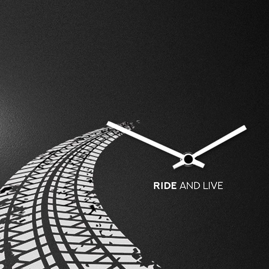 dESIGNoBJECT wall clock RIDE AND LIVE
