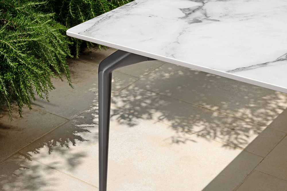 TALENTI outdoor round table 250 x 100 cm CRUISE ALU Icon Collection