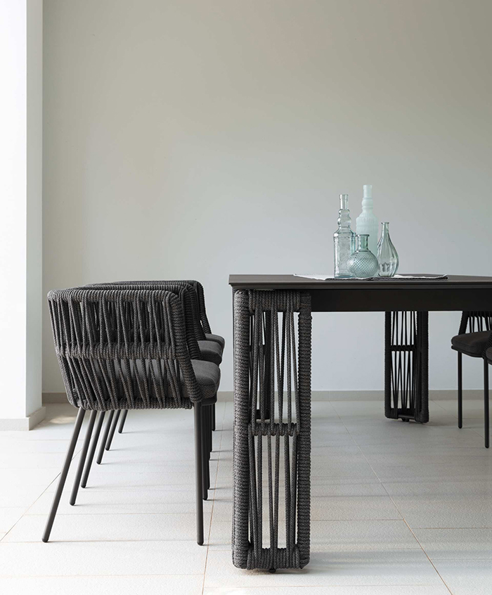 TALENTI outdoor extensible table 240-300 cm CLIFF Icon Collection