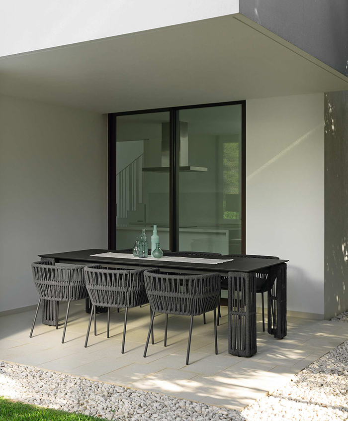 TALENTI outdoor extensible table 240-300 cm CLIFF Icon Collection