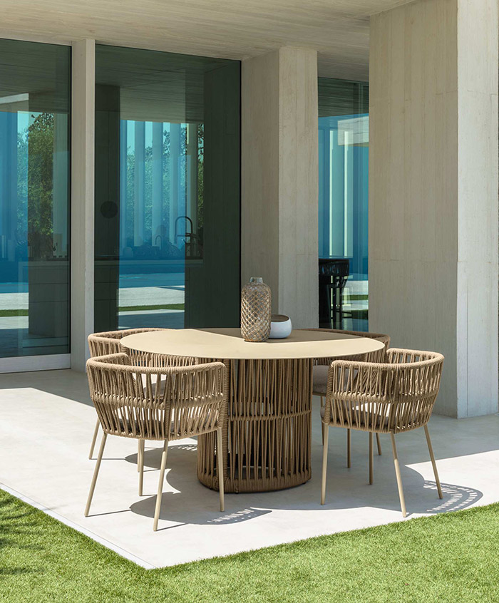 TALENTI outdoor round table Ø 140 cm CLIFF Icon Collection