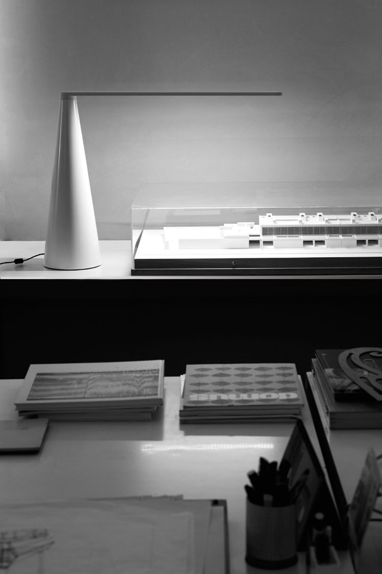 MARTINELLI LUCE table lamp ELICA