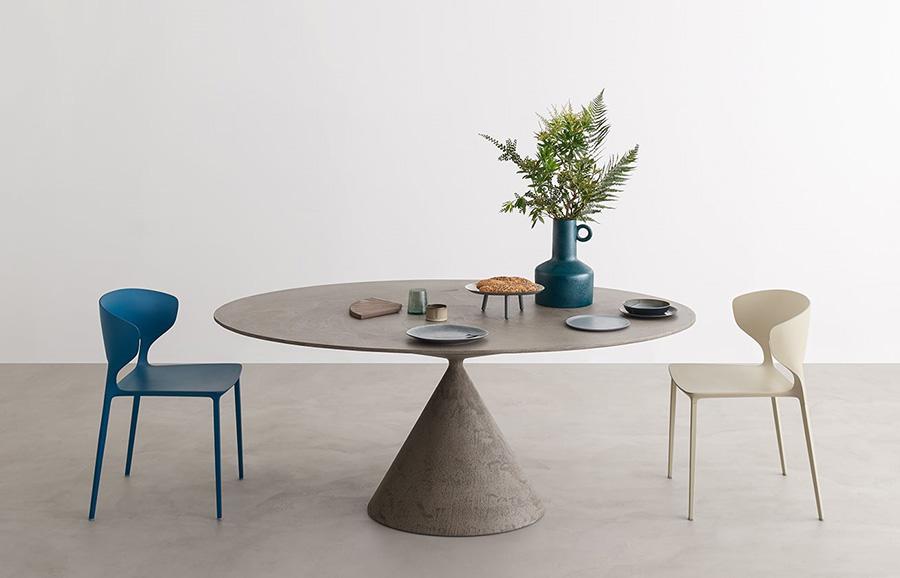 DESALTO oval table CLAY