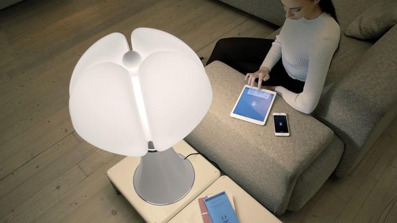 MARTINELLI LUCE table lamp PIPISTRELLO 4.0 LIGHTYOULIKE Bluetooth
