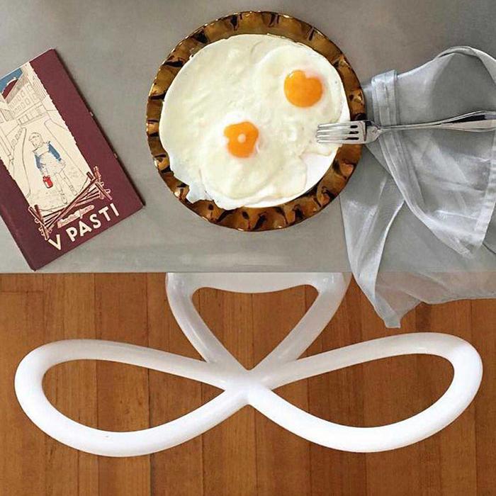 QEEBOO set de 2 chaises RIBBON CHAIR