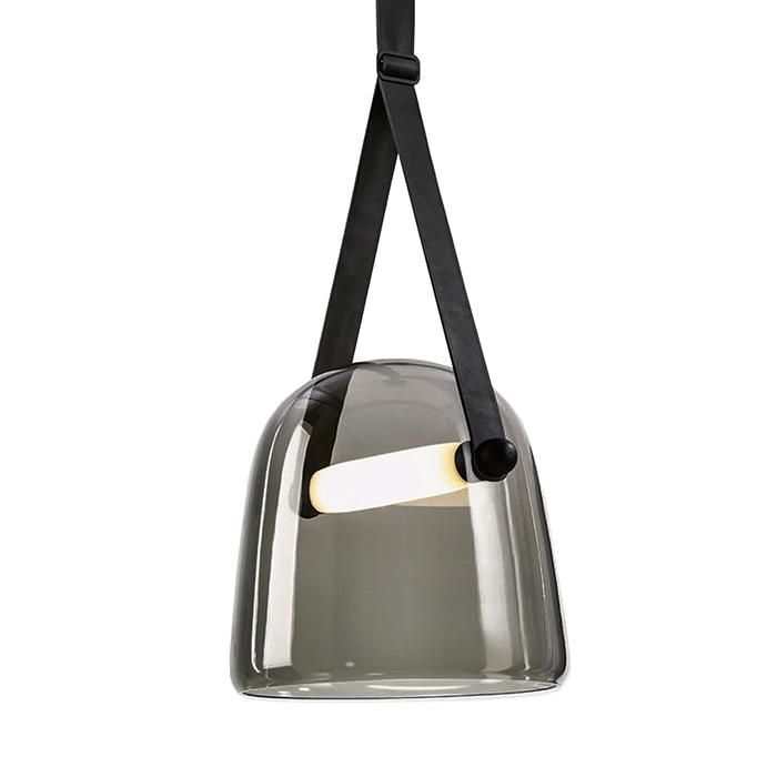 BROKIS lampe à suspension MONA XL PC1030 (Fumé et bracelet noir - Verre et cuir)