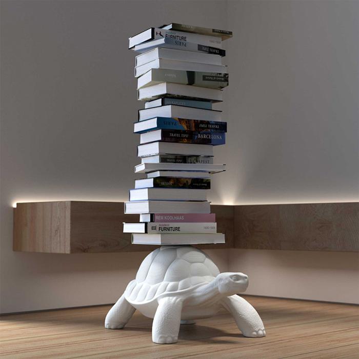 QEEBOO bibliothèque verticale TURTLE CARRY BOOKCASE