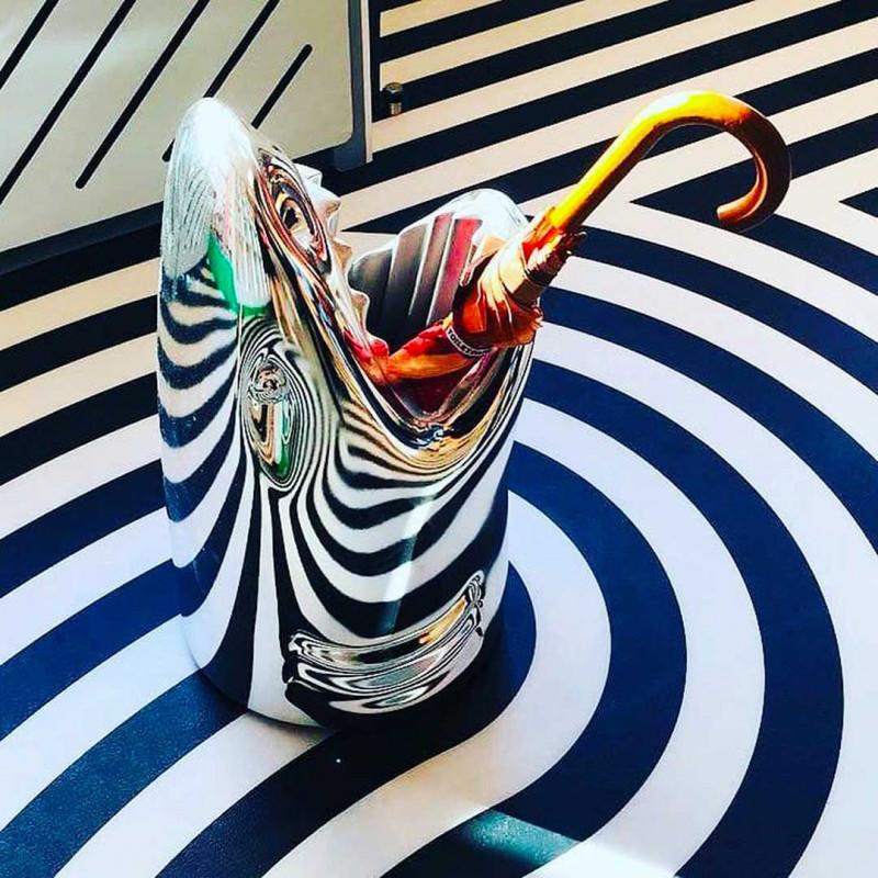 QEEBOO porte-parapluies KILLER METAL FINISH