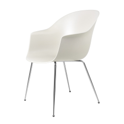 GUBI chaise avec accoudoirs BAT DINING CHAIR avec la base chrome