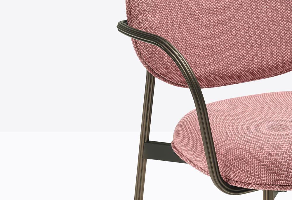 PEDRALI chaise avec accoudoirs BLUME 2955