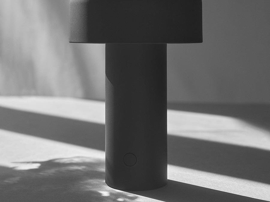 FLOS rechargeable wireless table lamp BELLHOP