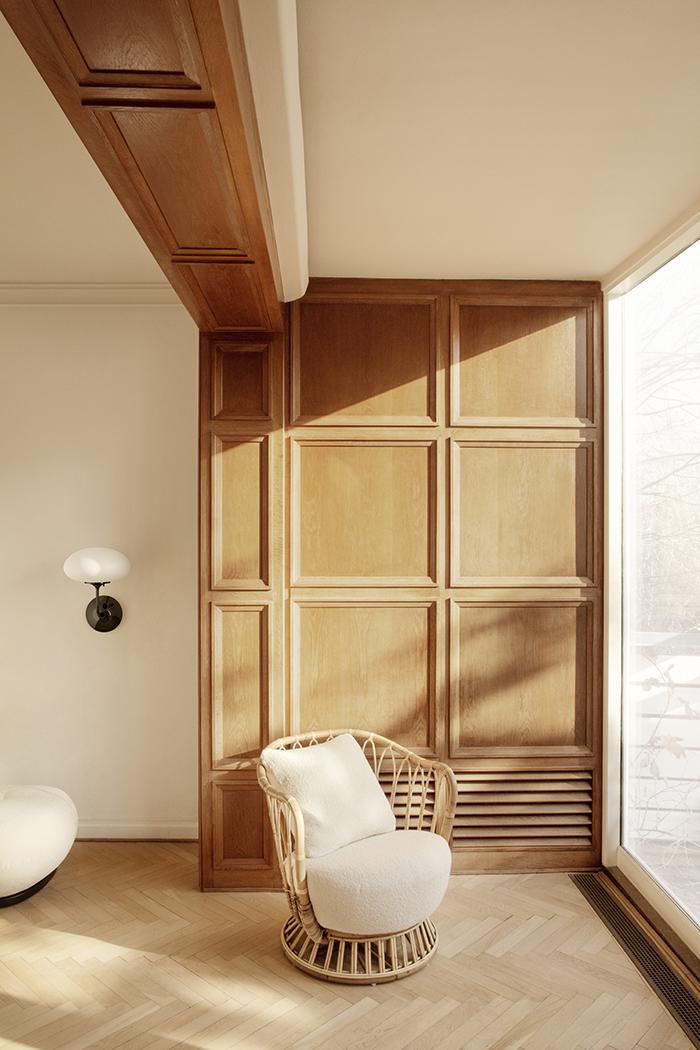 GUBI armchair GRACE LOUNGE CHAIR