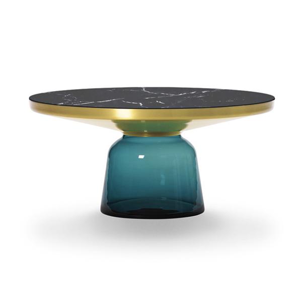 CLASSICON table BELL COFFEE TABLE avec la structure en laiton (bleu Montana - Plateau en marbre noir