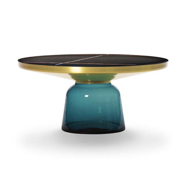 CLASSICON table BELL COFFEE TABLE avec la structure en laiton (bleu Montana - Plateau en marbre Saha