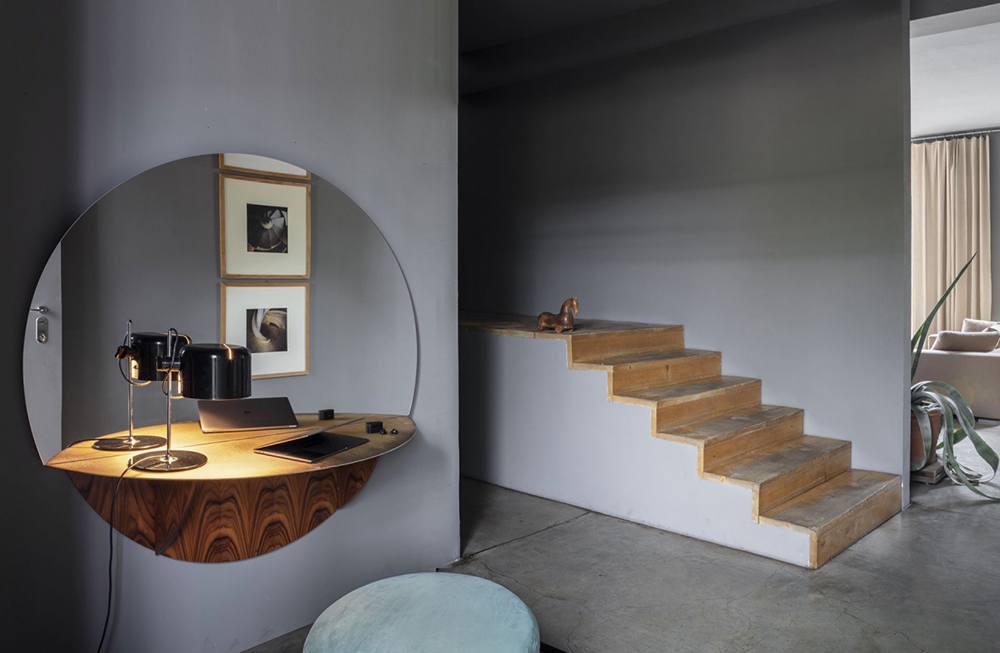 MOGG round wall mirror BRAME with shelf