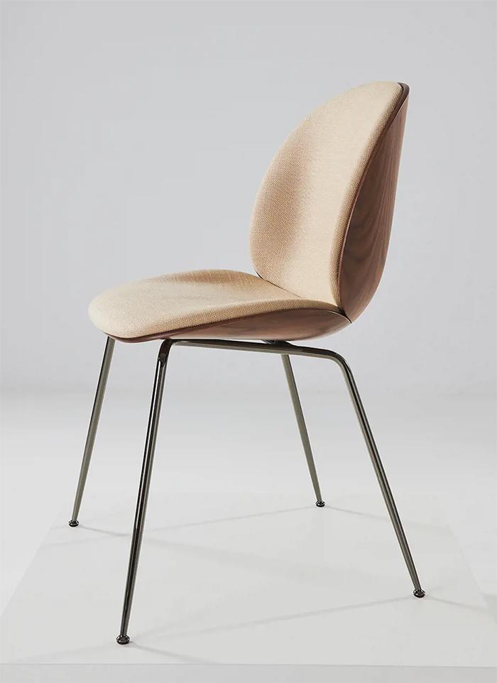 GUBI chaise rembourrée BEETLE 3D VENEER