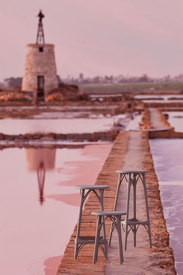 KARTELL set of 2 stools A.I. STOOL LIGHT H 75 cm