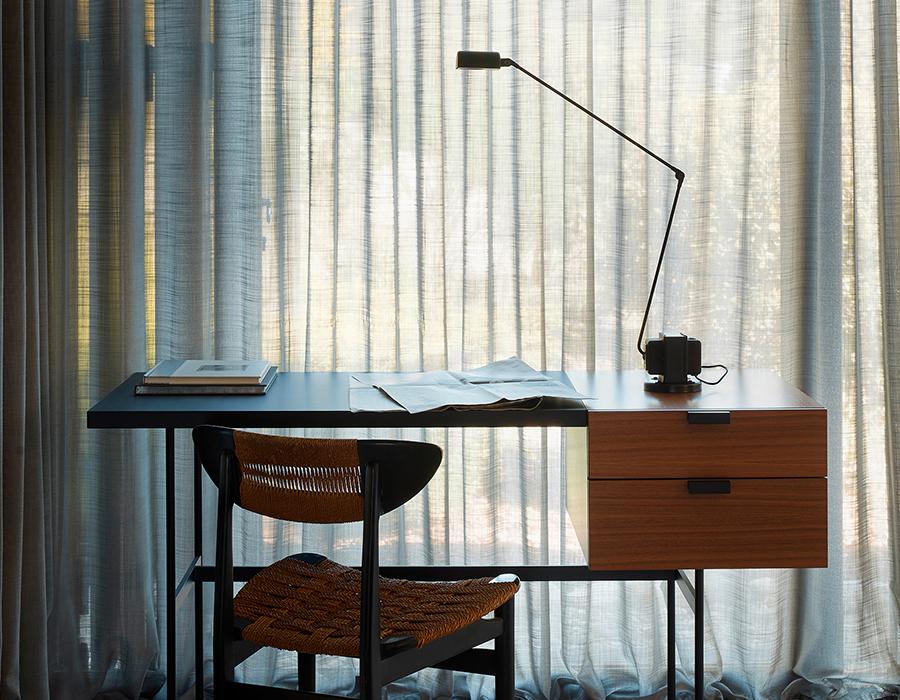 Lumina Daphine Desk lamp Black Lumina Daphine Desk lamp