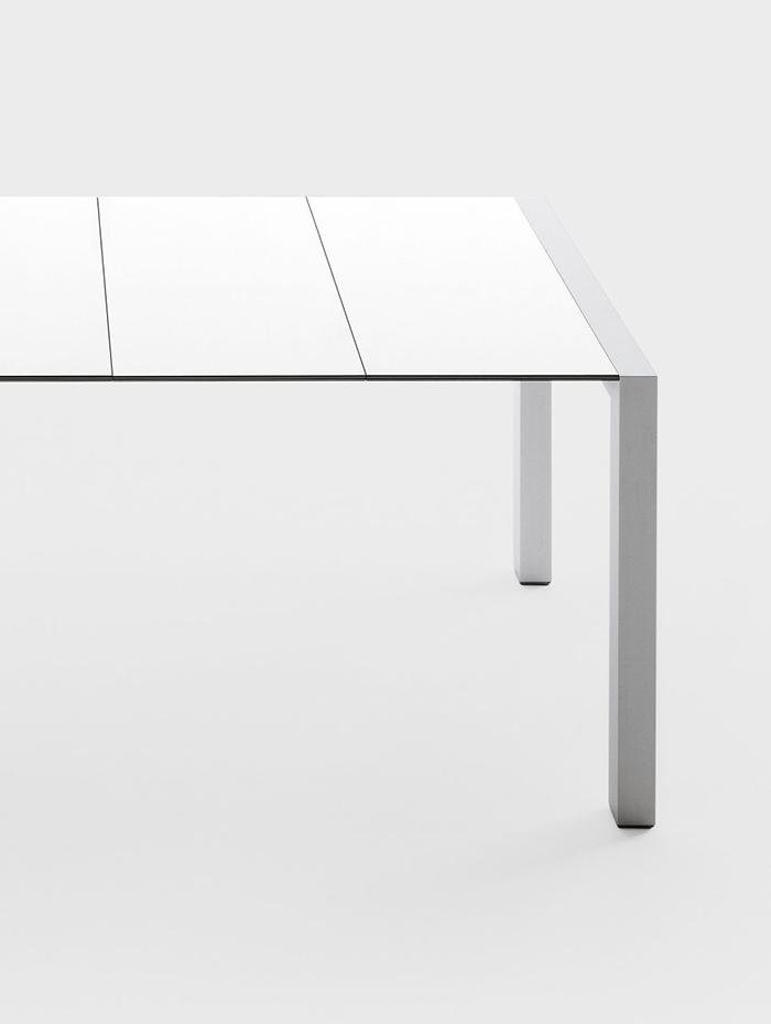 KRISTALIA table extensible SUSHI avec plateau en stratifié 177x80 cm