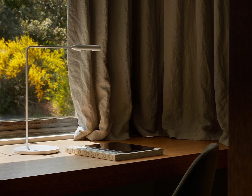 LUMINA table lamp FLO DESK